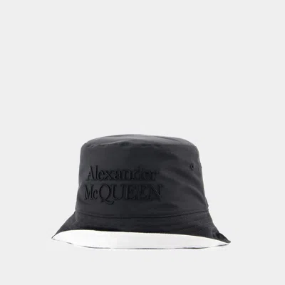 Alexander Mcqueen Men's Low Rever Bucket Hat In Black