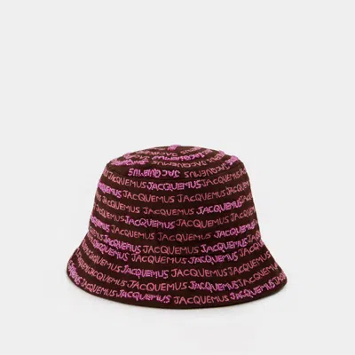 Jacquemus Le Bob Bordado Logo Bucket Hat In Brown