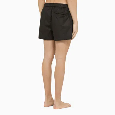 032c 032 In Black