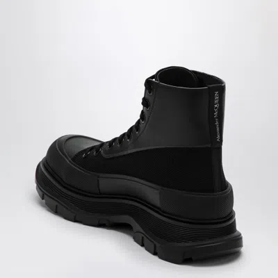 Alexander Mcqueen Tread Slick Boots In Black