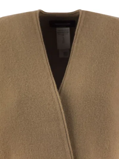 Fabiana Filippi Wool Jacket For Cozy Warmth