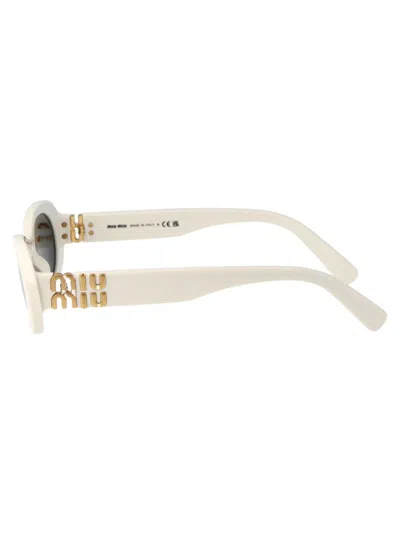 Miu Miu 0mu 06zs Sunglasses In 1425s0 White Ivory