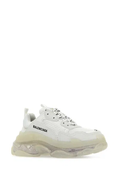 Shop Balenciaga Sneakers In White