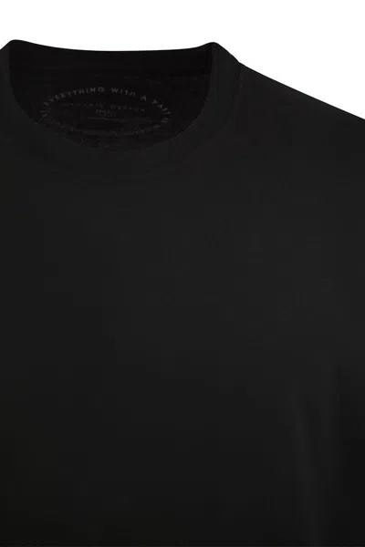 Fedeli Long-sleeved Crew-neck T-shirt In Black