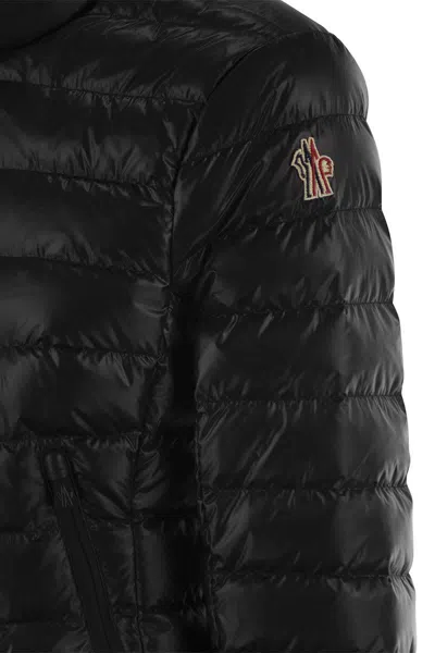 Moncler Logo-patch Padded-design Jacket In Black