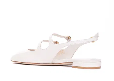 Shop Stuart Weitzman Flat Shoes In Seashell