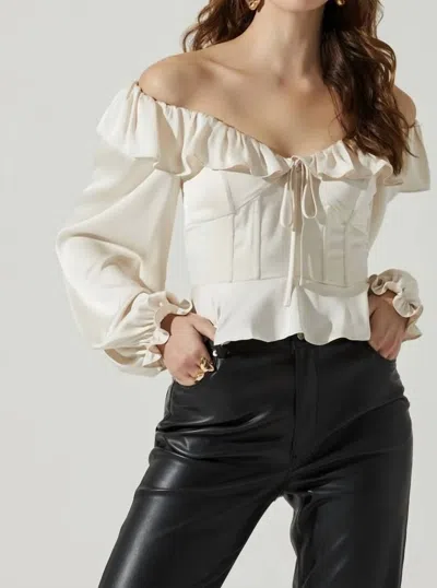 Astr Malia Top In Champagne In White