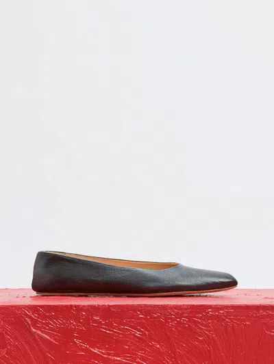 Gabriela Hearst Andre Ballerina Flat Shoe In Black Leather In Black