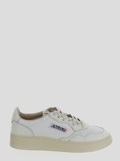 Shop Autry Medalist Low Sneakers In No-color