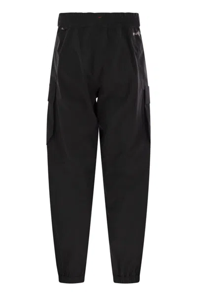 Moncler Black Trousers With Cargo Pockets In Black