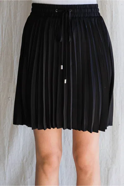Jodifl Just A Flirt Pleated Skirt In Black In Black