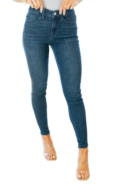 Judy Blue Mid Rise Crinkle Ankle Skinny Jeans In Dark Wash In Blue
