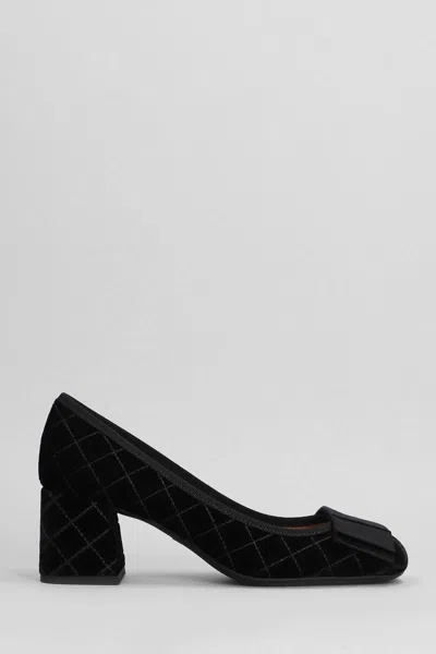 Shop Festa Ery Pumps In Black