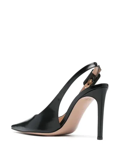 Gianvito Rossi Slingback-pumps Robbie 85 Aus Lackleder In Black