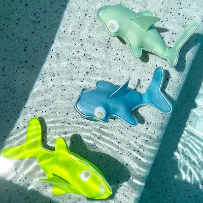Sunnylife Kids Salty The Shark Set Of 3 Dive Buddies In Multicoloured