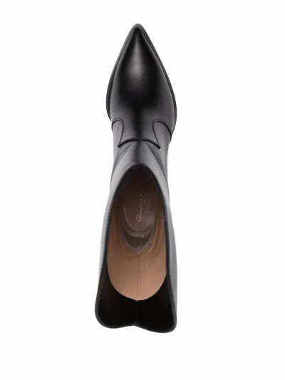 Gianvito Rossi Pointed Toe Block Heel Leather Boots In Black