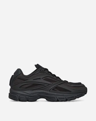 Reebok Technical Fabric Solid Color Premier Road Modern Low-top Sne In Black