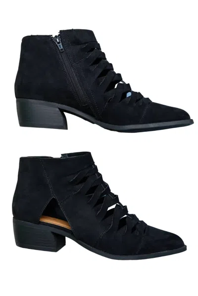 Qupid Women's Sadie Ankle Boots In Black In Black