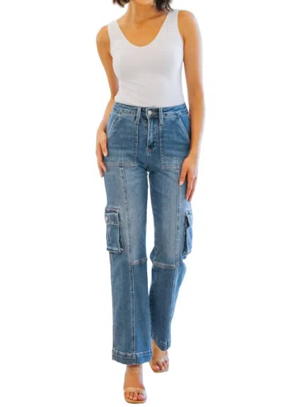 JUDY BLUE HIGH RISE WIDE LEG CARGO JEANS IN MEDIUM WASH 