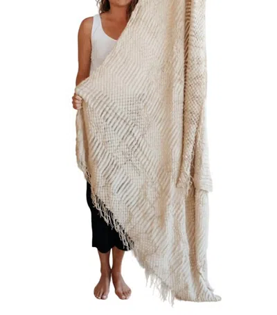 Cuddle Culture Graham Blanket Single Cuddle Size In Beige