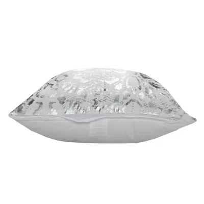 Homezia 20" X 20" White And Silver 100% Cotton Animal Print Zippered Pillow