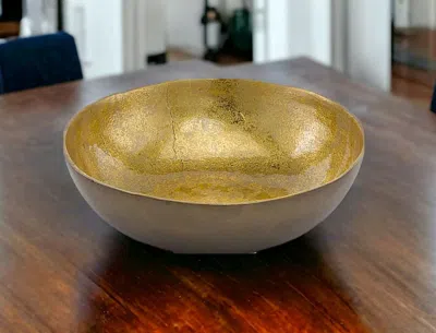 Homezia 17" X 17" X 4.5" Gold & Bronze Metal Large Round - Bowl In Multi