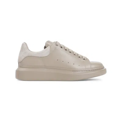 Shop Alexander Mcqueen Sneakers In Grey