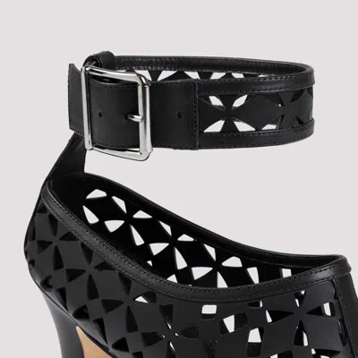 Manolo Blahnik Tingah 105 Leather Sandals In Black