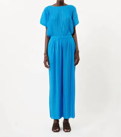 Frnch Prissie Pleated Pant Set In Azure In Blue