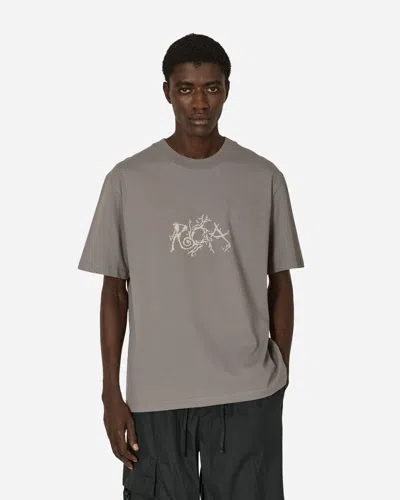 Shop Roa Graphic Boxy T-shirt Skyline In Blue