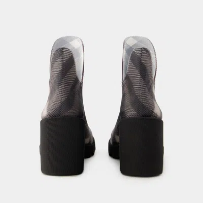 Burberry Marsh Check Rubber Rain Booties In Black