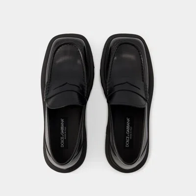 Dolce & Gabbana Classic Italian Leather Mocassins With Penny Slot Detail | Fw23 In Black