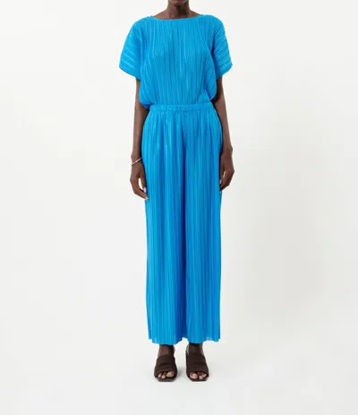 Frnch Prissie Pleated Pant Set In Azure In Blue