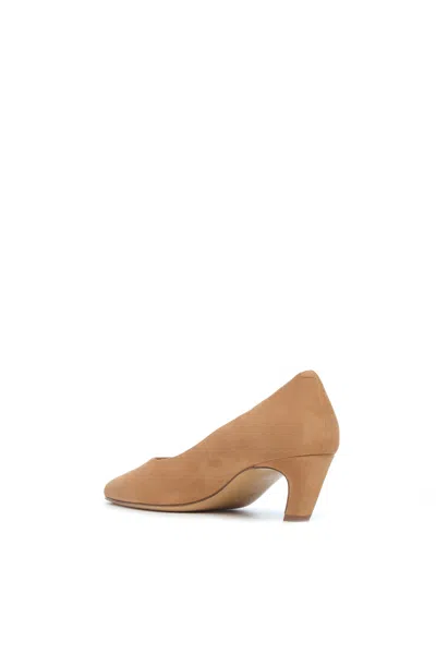 Gabriela Hearst Peggy Pump In Dark Camel Suede In Dark Camel