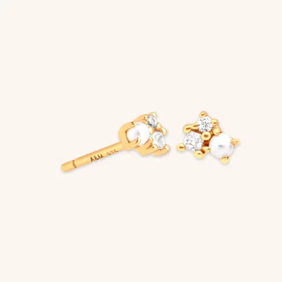 Astrid &amp; Miyu Pearl &amp; Crystal Stud Earring