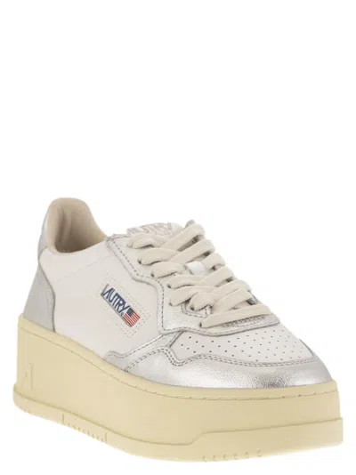 Autry White And Silver Low Top Platform Sneakers With Logo In Silver