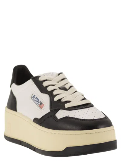 Autry Sneakers In Black