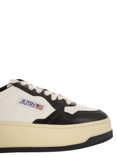 Autry Sneakers In Black