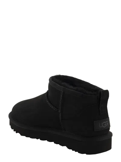 Ugg Round-headed Flat-bottomed Short Boots In Black