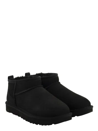 Ugg Round-headed Flat-bottomed Short Boots In Black