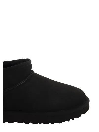 Ugg Round-headed Flat-bottomed Short Boots In Black