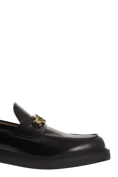 Tod's Leather Loafers Gold-tone Hardware In Black