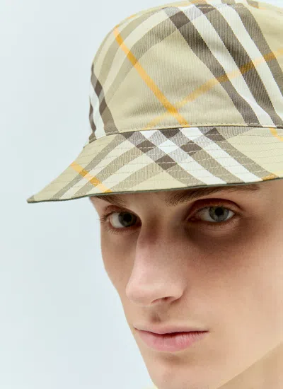 Burberry Reversible Bucket Hat In Green