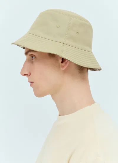 Burberry Reversible Bucket Hat In Cream