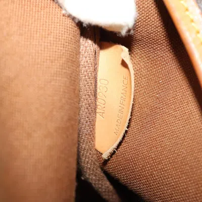 Pre-owned Louis Vuitton Saumur Brown Canvas Shoulder Bag ()