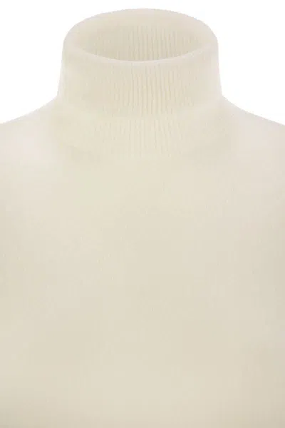 Vanisé Turtleneck Ribbed Sweater In Gold