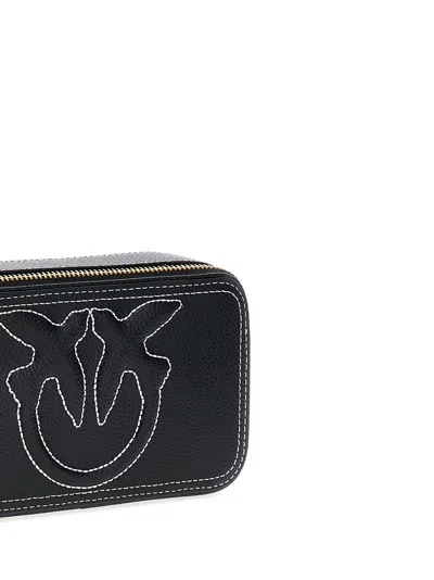 Pinko Borsa A Tracolla Nera Carrie Con Logo Love Birds In Rilievo In 黑色的