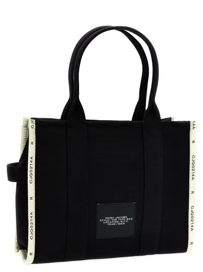 Marc Jacobs Traveler Tote Shopping Bag In 白色/黑色