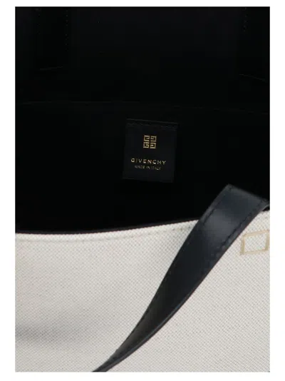 Givenchy Logo Canvas Shopper In 白色/黑色