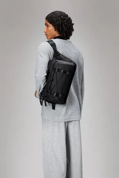 Rains Trail Mountaineer Messenger Bag In Black